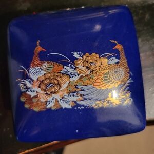 Japanese Cobalt Blue Trinket Box Gold Peacocks enlay in Garden, 3 inch square